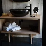 Ingrid Bed & Breakfast 4*