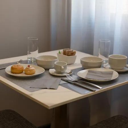 Alojamento de Acomodação e Pequeno-almoço Ingrid Tropea