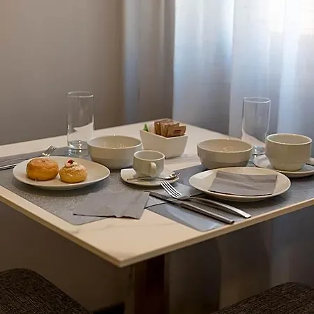 Ingrid Bed & Breakfast 4*